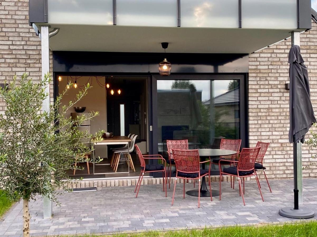 Ferienhaus Moin. Am Harkebruegger See Mit Sauna Barssel  المظهر الخارجي الصورة